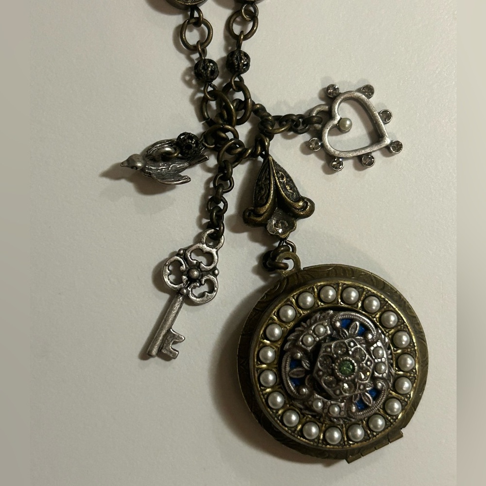 Sweet Romance brand locket